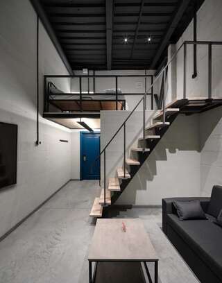 Хостелы A-HOSTEL Киев Двухместный номер с 1 кроватью или 2 отдельными кроватями и собственной ванной комнатой-2