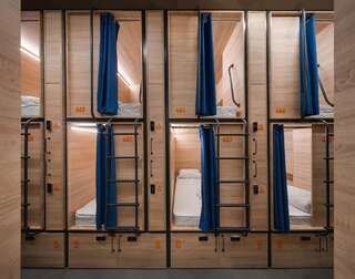 Хостелы A-HOSTEL Киев Одноместный номер-капсула-2